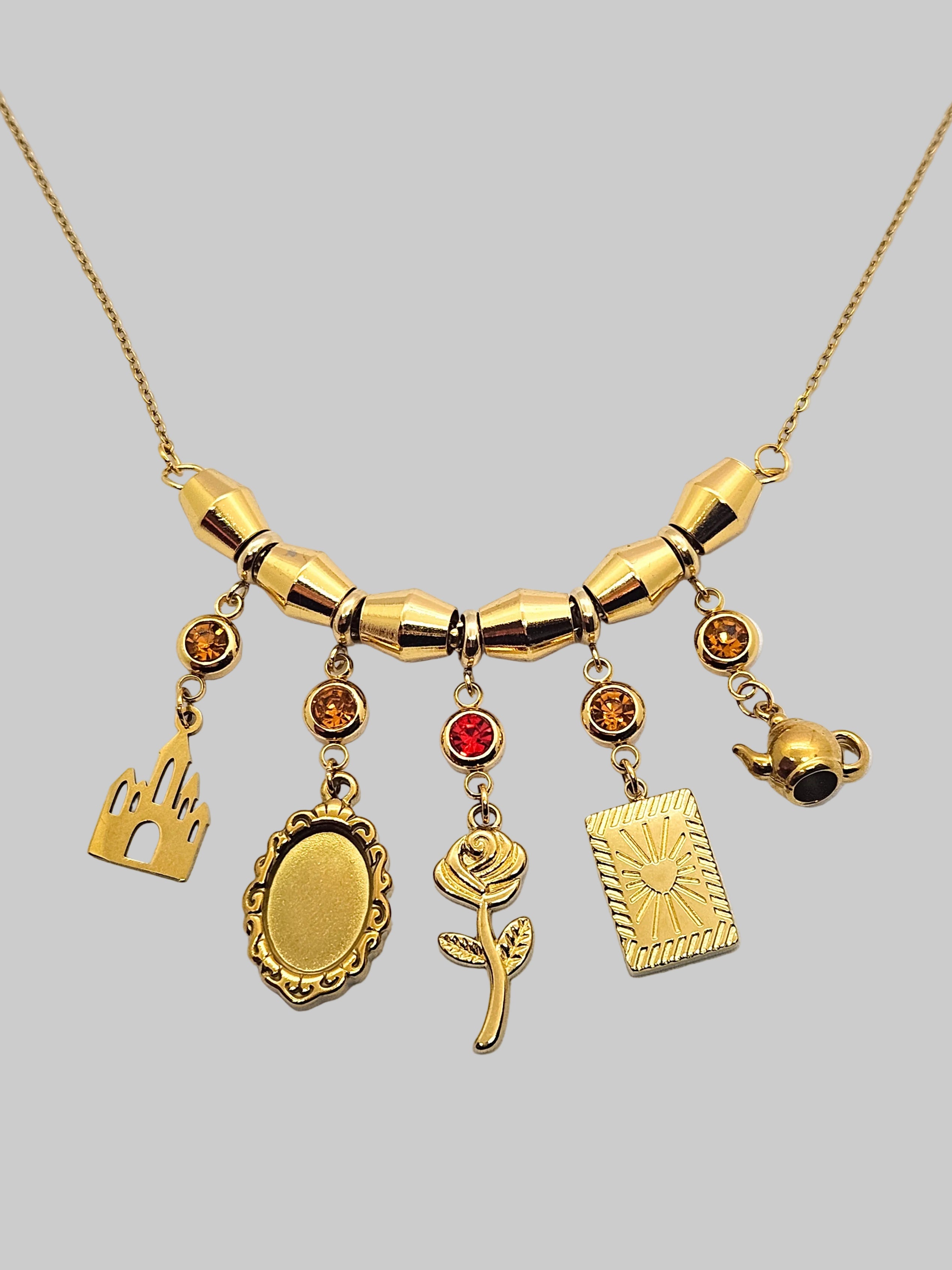 COLLAR BELLA